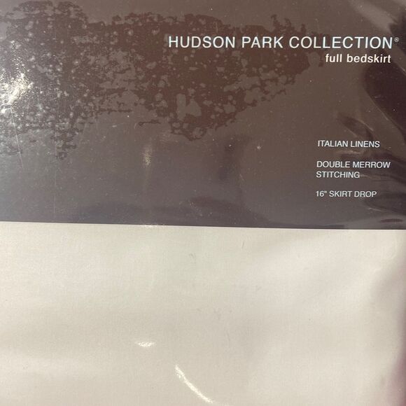 HUDSON PARK COLLECTION Italian Linens King Bedskirt, white/stripe Charcoal - Picture 2 of 4